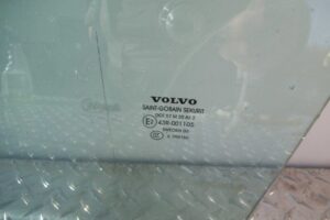 Изображение товара 115336 - 00115336 steklo dveri perednej levoj Volvo V70 2