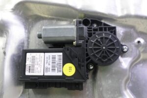 Изображение товара 115436 - 00115436 steklopodemnik perednij pravyj 3