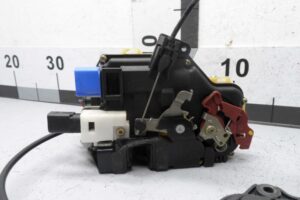 Изображение товара 115564 - 00115564 zamok dveri perednej pravoj 1