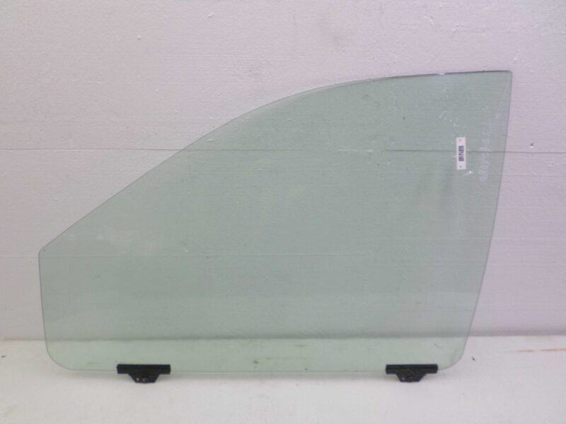 Изображение товара 115835 - 00115835 steklo dveri perednej levoj Peugeot 308