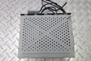 Изображение товара 115965 - 00115965 blok upravleniya priema signala magnitoly 