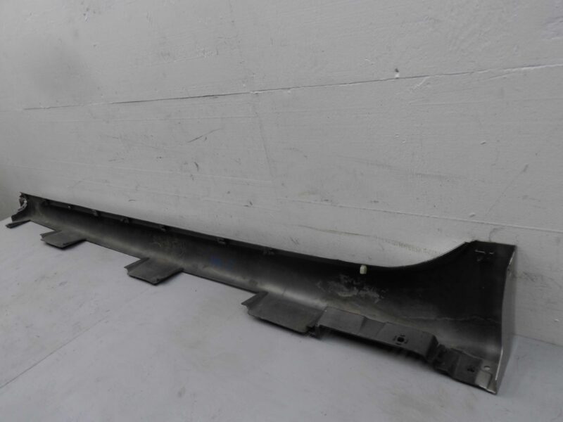 Изображение товара 115969 - 00115969 porog plastikovyj pravyj Subaru Tribeca