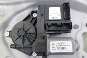 Изображение товара 115984 - 00115984 steklopodemnik perednij levyj Toyota Highlander 3