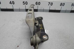 Изображение товара 116018 - 00116018 petlya kapota levaya Volvo V50 2