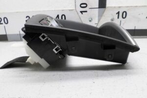 Изображение товара 116055 - 00116055 panel upravleniya magnitoloj Toyota Hiace 1