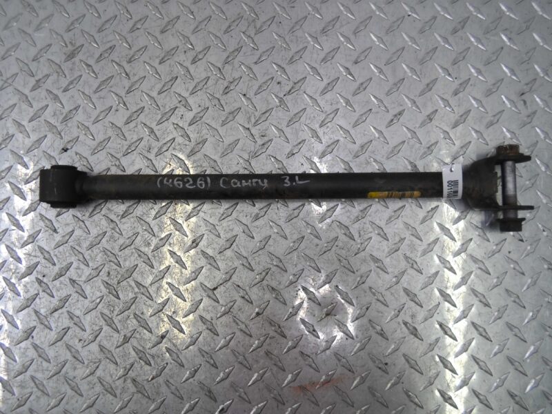 Изображение товара 116093 - 00116093 rychag zadnij levyj Subaru Legacy