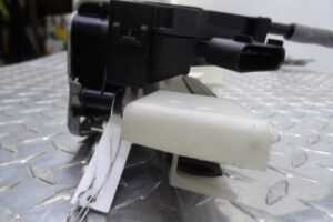 Изображение товара 116112 - 00116112 zamok dveri perednej levoj 1