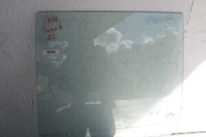 Изображение товара 116152 - 00116152 steklo dveri zadnej levoj 