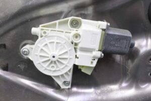 Изображение товара 116525 - 00116525 steklopodemnik perednij pravyj Honda Ridgeline 1