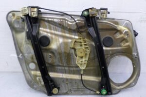 Изображение товара 116525 - 00116525 steklopodemnik perednij pravyj Honda Ridgeline 2