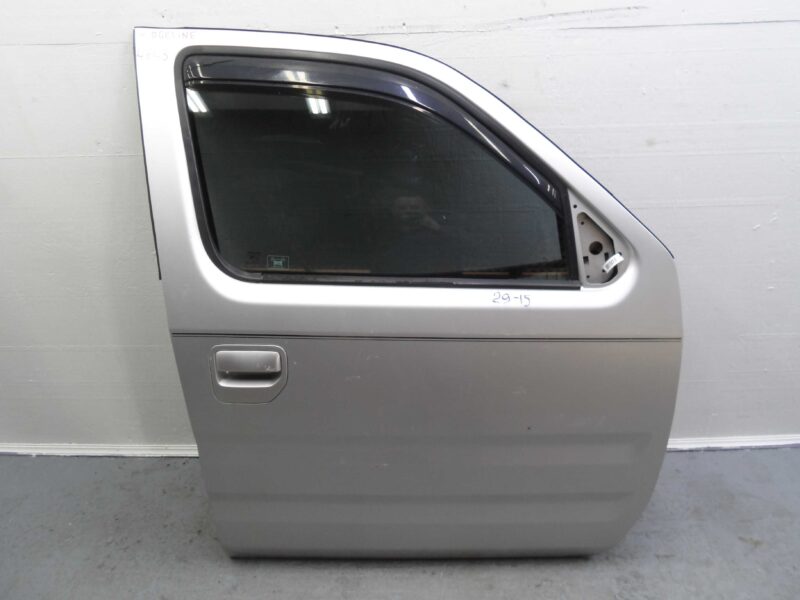 Изображение товара 116530 - 00116530 dver perednyaya pravaya Renault Logan