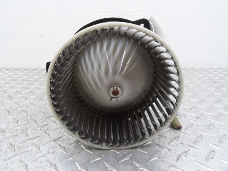 Изображение товара 117010 - 00117010 ventilyator otopitelya (motorchik pechki) Citroen Berlingo