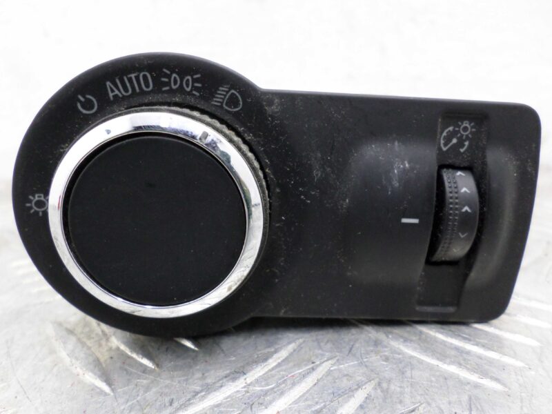 Изображение товара 117012 - 00117012 pereklyuchatel sveta