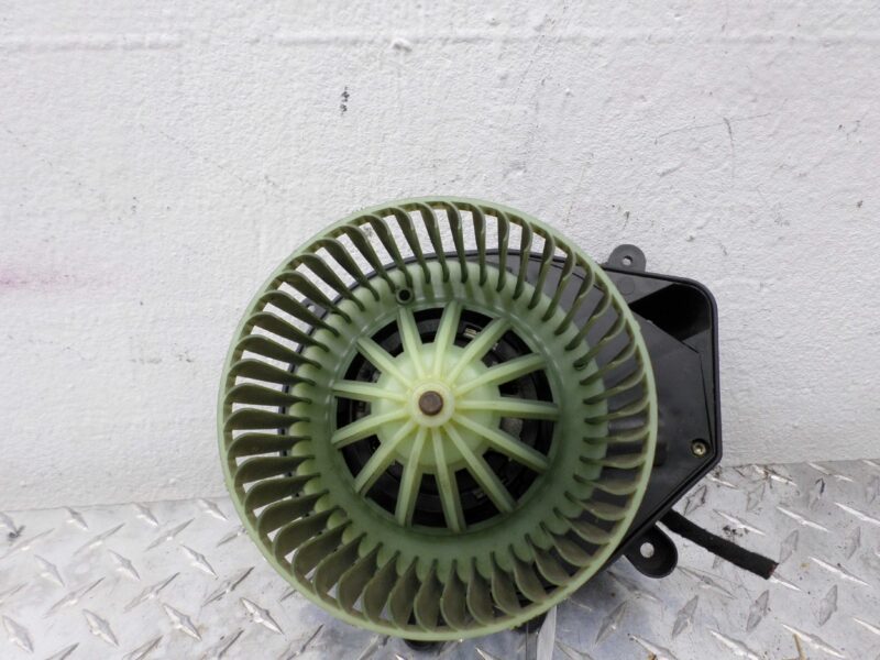 Изображение товара 117130 - 00117130 ventilyator otopitelya (motorchik pechki) Volkswagen Up