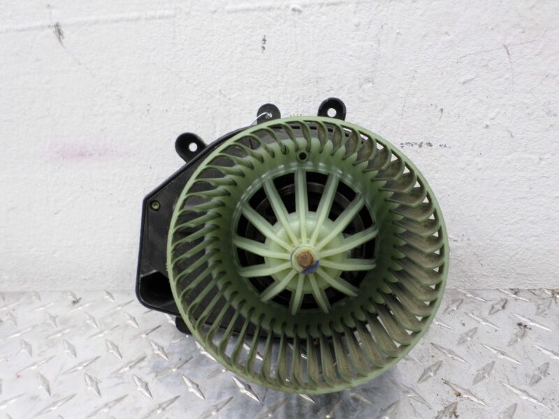 Изображение товара 117133 - 00117133 ventilyator otopitelya (motorchik pechki) Volkswagen Up