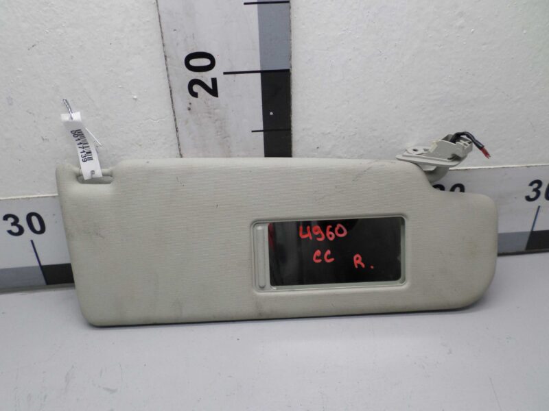 Изображение товара 117139 - 00117139 kozyrek solntsezaschitnyj Volkswagen Lupo