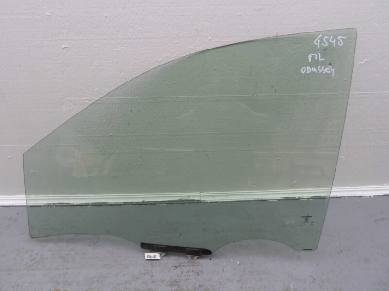 Изображение товара 117183 - 00117183 steklo dveri perednej levoj