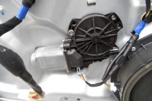 Изображение товара 117321 - 00117321 steklopodemnik zadnij pravyj 3