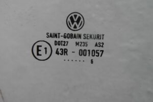 Изображение товара 117433 - 00117433 steklo dveri perednej pravoj Volkswagen T4 2