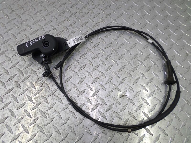 Изображение товара 117444 - 00117444 ruchka otkryvaniya kapota