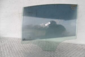 Изображение товара 117457 - 00117457 steklo dveri zadnej levoj 