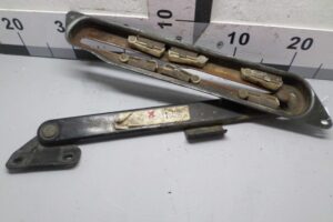 Изображение товара 117458 - 00117458 petlya kryshki bagazhnika Isuzu Rodeo