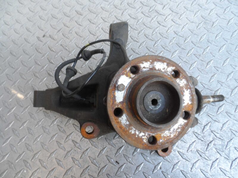 Изображение товара 117487 - 00117487 kulak povorotnyj levyj Volvo V50