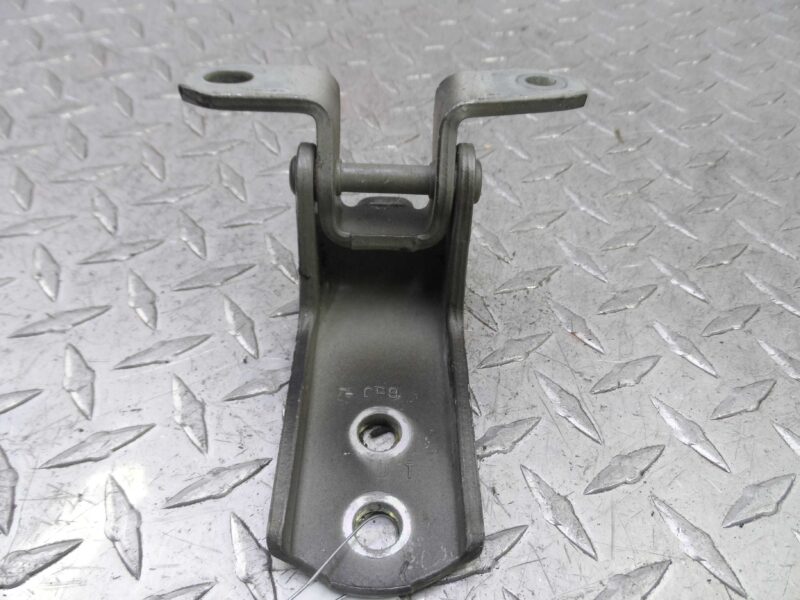 Изображение товара 117563 - 00117563 petlya dveri perednyaya