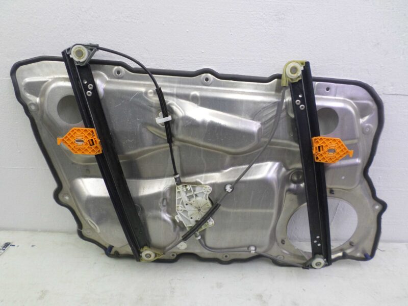 Изображение товара 117928 - 00117928 steklopodemnik perednij pravyj