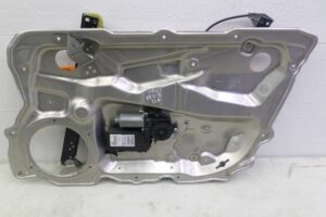 Изображение товара 117928 - 00117928 steklopodemnik perednij pravyj 3