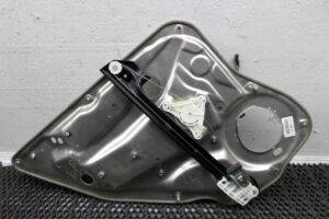 Изображение товара 117968 - 00117968 steklopodemnik zadnij pravyj Honda Ridgeline 1