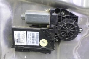 Изображение товара 118025 - 00118025 steklopodemnik perednij pravyj 1