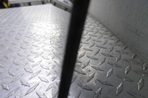 Изображение товара 118157 - 00118157 steklo dveri zadnej pravoj Ford Mondeo 1