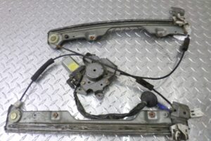 Изображение товара 118322 - 00118322 steklopodemnik perednij pravyj Lexus RX 3
