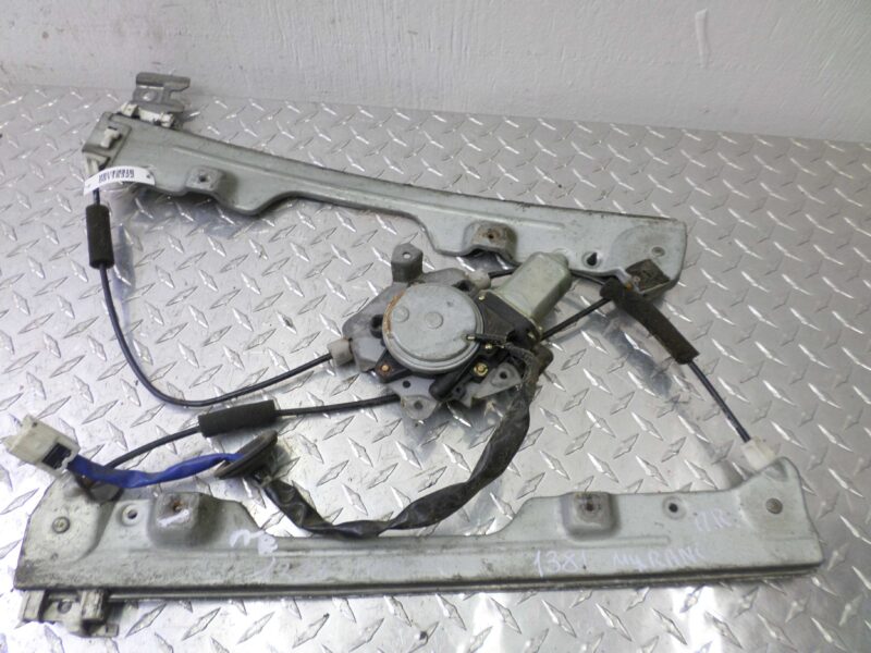 Изображение товара 118322 - 00118322 steklopodemnik perednij pravyj Lexus RX