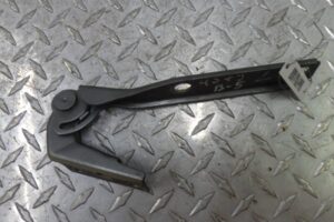 Изображение товара 118770 - 00118770 petlya kapota levaya Volkswagen Up