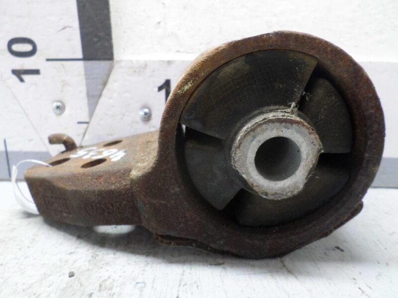 Изображение товара 118939 - 00118939 podushka krepleniya dvigatelya