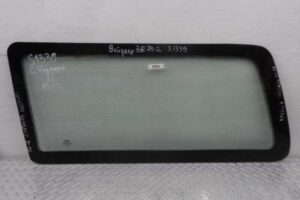 Изображение товара 118965 - 00118965 steklo kuzovnoe levoe