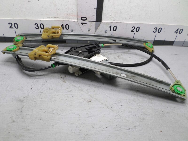 Изображение товара 119263 - 00119263 steklopodemnik perednij levyj