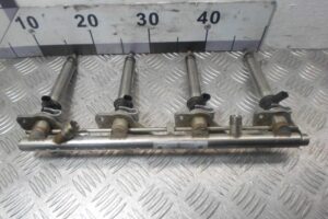 Изображение товара 119350 - 00119350 toplivnaya rampa Ford Sierra