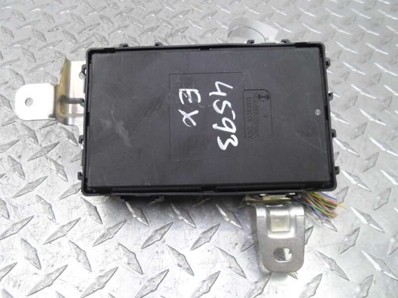 Изображение товара 119413 - 00119413 blok Body control module Toyota Hiace