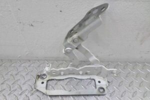 Изображение товара 119455 - 00119455 petlya kapota pravaya Honda Ridgeline 2