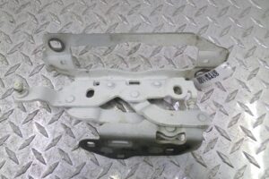 Изображение товара 119455 - 00119455 petlya kapota pravaya Honda Ridgeline 3