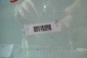 Изображение товара 119478 - 00119478 steklo dveri zadnej levoj Renault Twingo 1