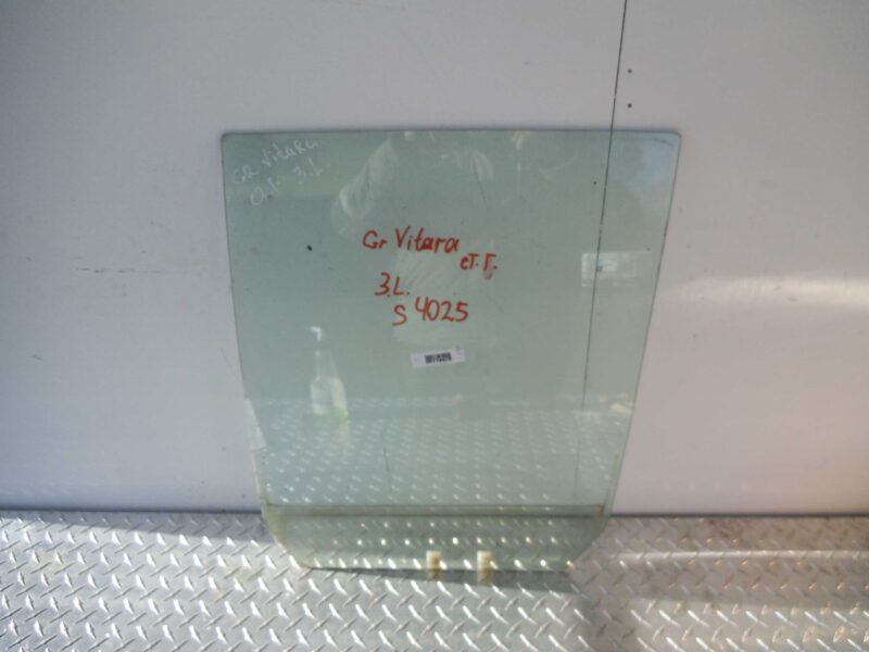 Изображение товара 119478 - 00119478 steklo dveri zadnej levoj Renault Twingo