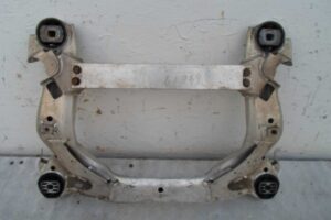 Изображение товара 119858 - 00119858 balka perednyaya Toyota Carina E