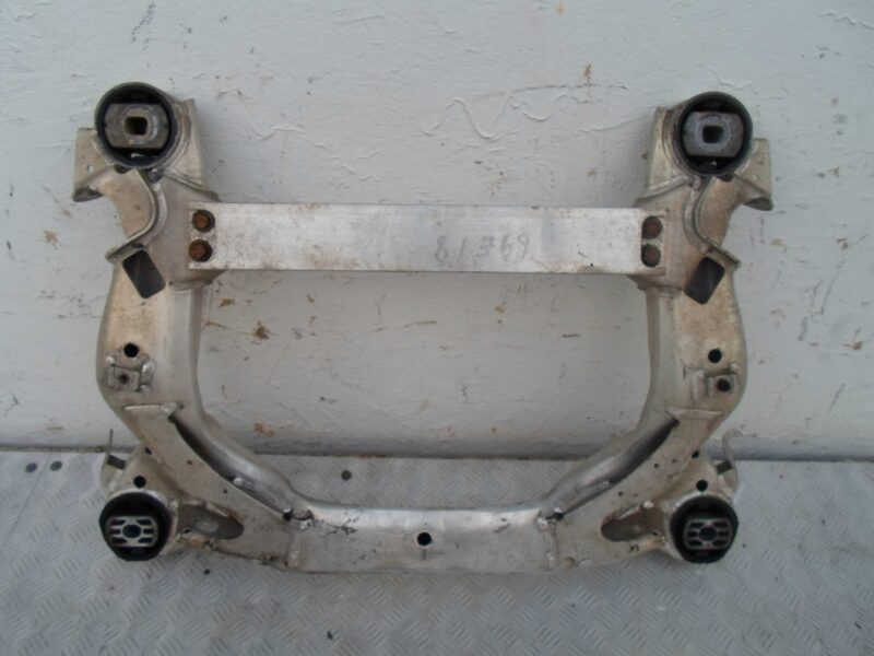Изображение товара 119858 - 00119858 balka perednyaya Toyota Carina E