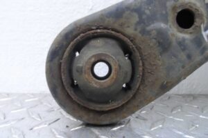 Изображение товара 119891 - 00119891 rychag perednij pravyj nizhnij Rover 400 1