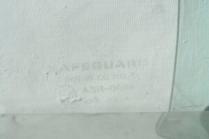 Изображение товара 119952 - 00119952 steklo dveri zadnej levoj Mercedes GLA 1