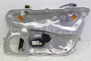 Изображение товара 119977 - 00119977 steklopodemnik perednij pravyj 1